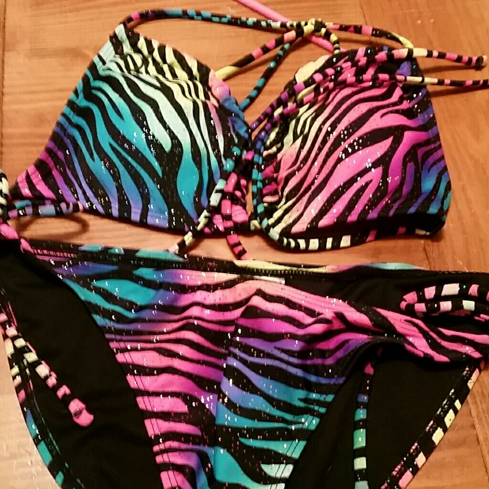 O.P. Bikinis - Picture 2 of 5